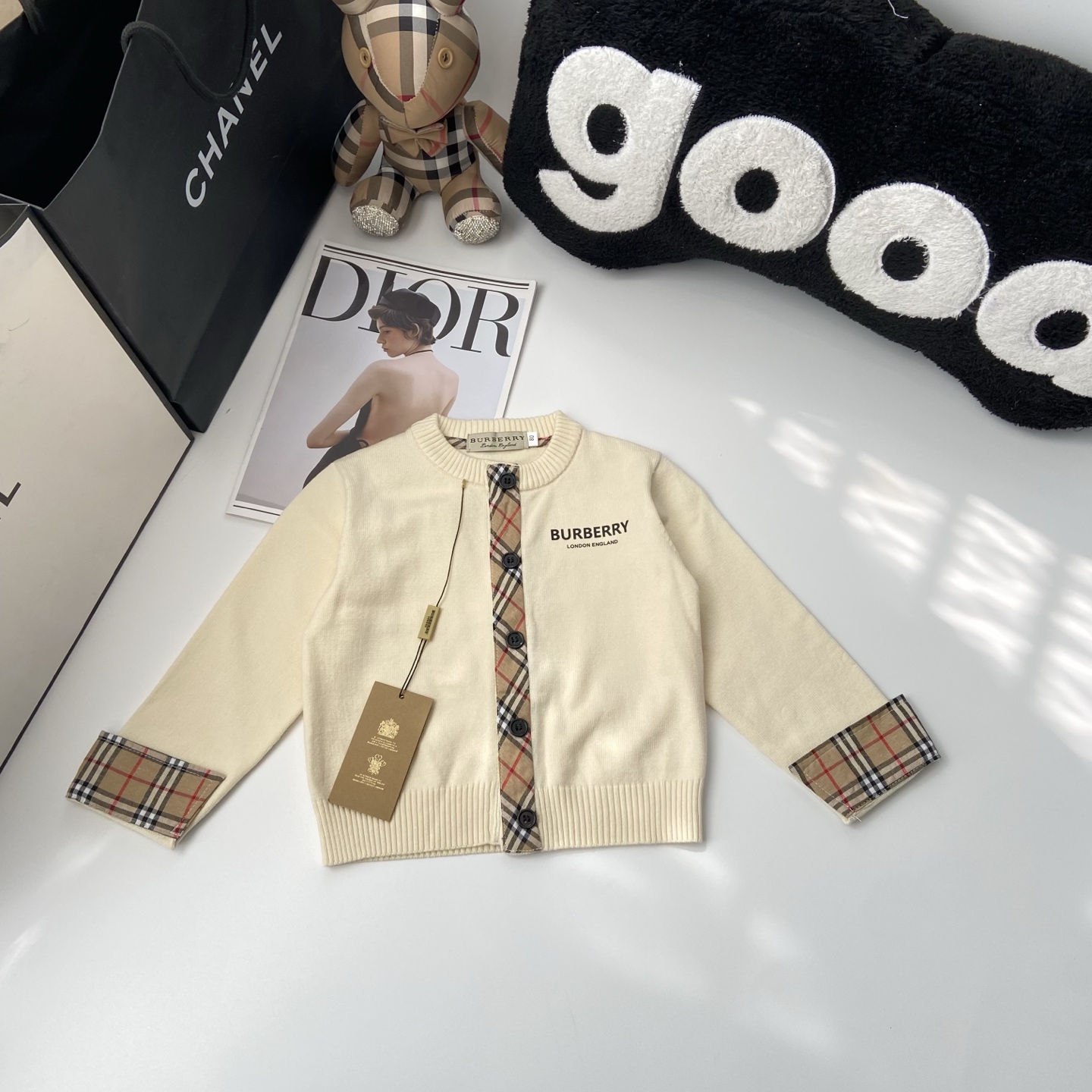 【Vestido agente @98】 【Cárdigan agente @95】 Sin menos, fotos reales exclusivas 💗 Burberry/burberry Vestido de manga lar…