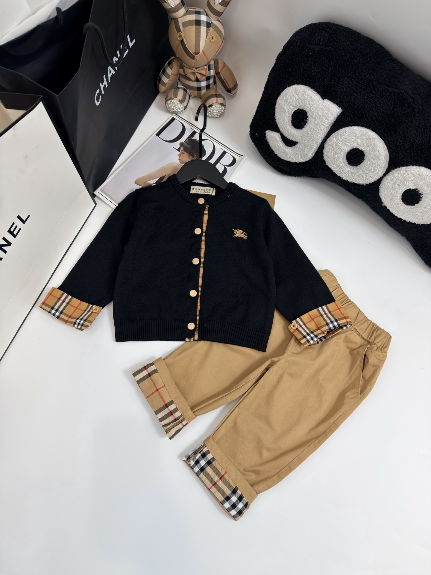 无少@148 独家实拍💗BURBERRY/巴宝莉 卷边袖针织开衫+卷边纯棉休闲裤 2件套 单独购买外套65 裤子58 尺寸：90-100-110-120-130-140-150cm