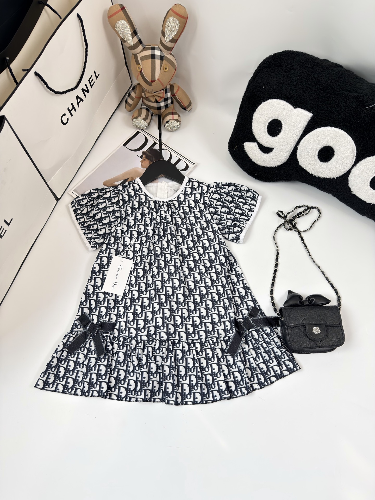 Sin menos @88 disparo exclusivo 💗disparo exclusivo 💗Dior/DIRO niña vestido de manga corta con estampado digital Talla…
