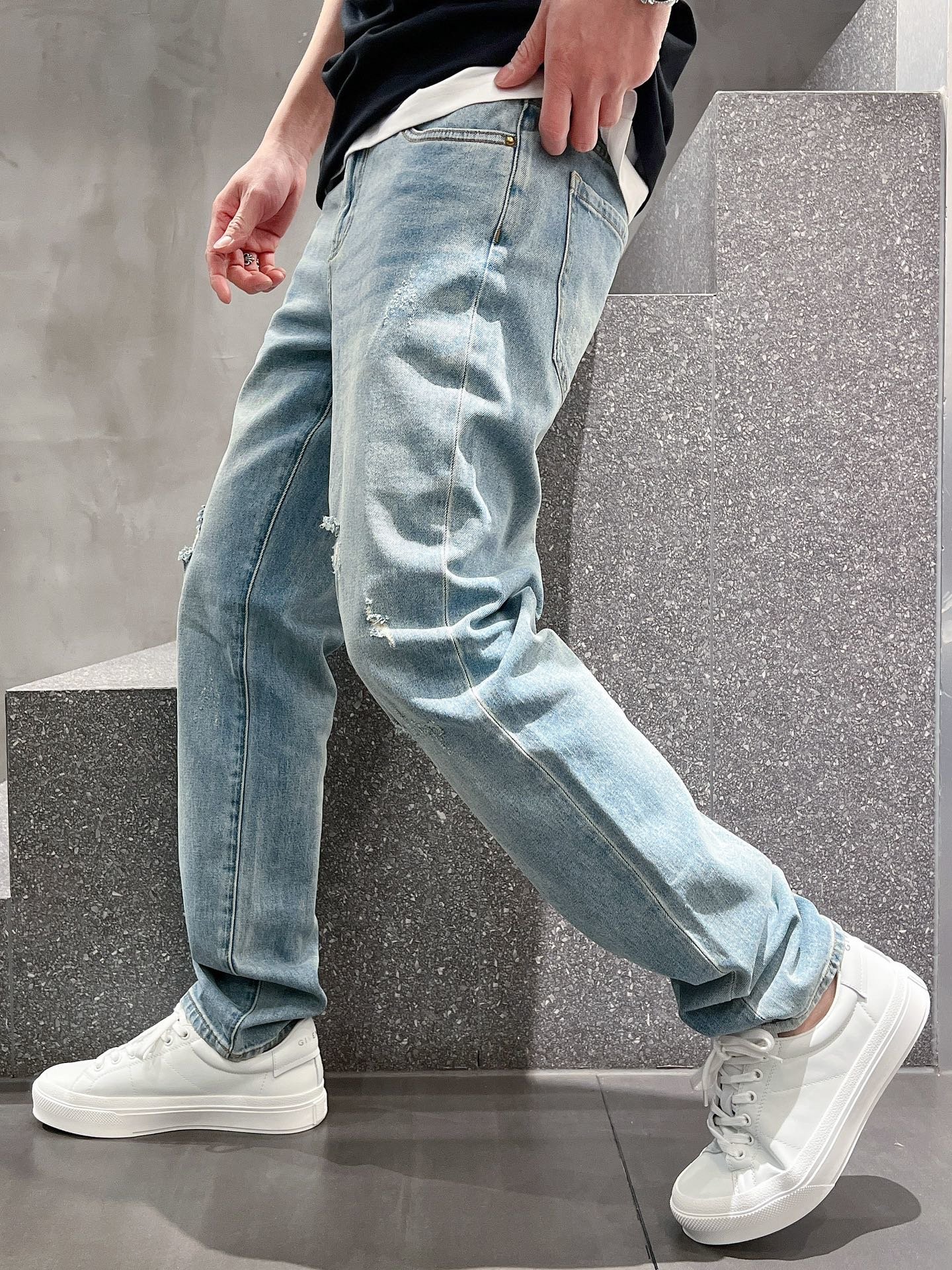 LV2024ss新款上市春夏款原单爆款牛仔裤超级定制款原版五金超级重工工艺版型超赞细节做工无可挑剔！款式