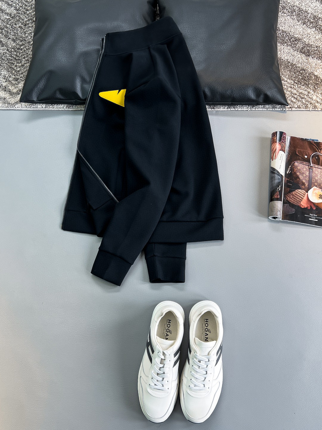  芬迪 2025早秋新款新款男士拉链卫衣套装卫裤、商务休闲款！！重在面料！婴儿肌肤般的柔滑！！客供定织料