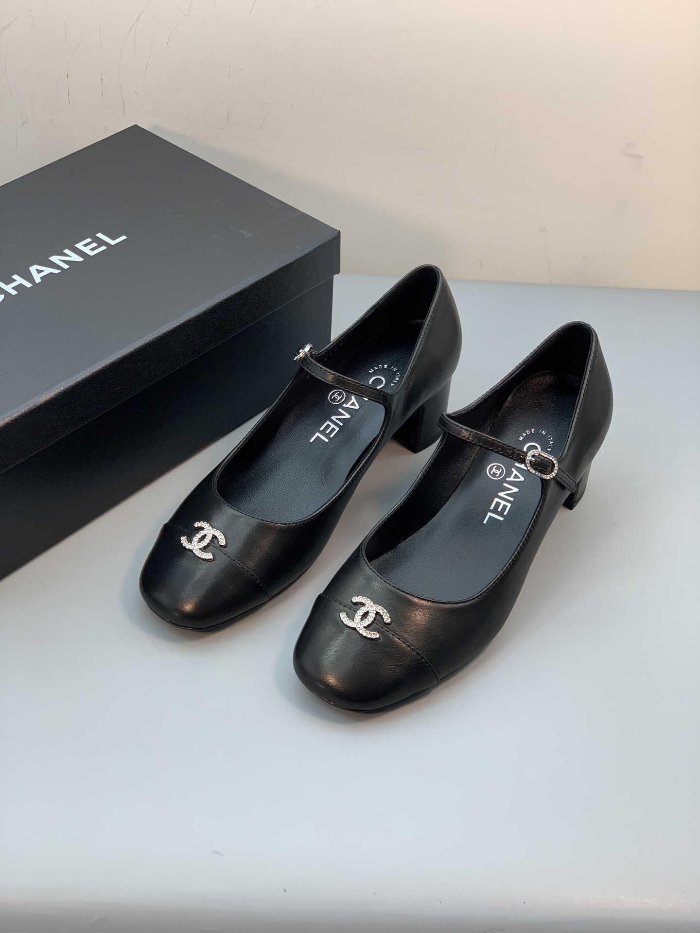 NO:705609,Black high heels - single shoes19860909黑色高跟——,单鞋,Women's Shoes