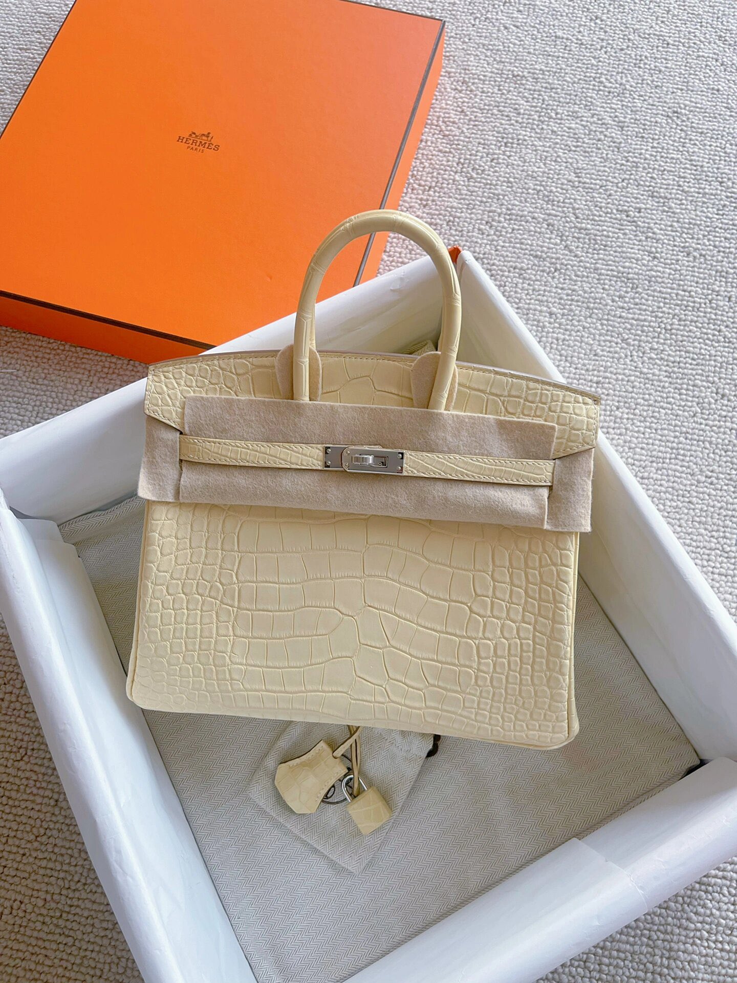 Hermes Birkin Sacs À Main Blanc Jaune Hardware en argent Peau de crocodile