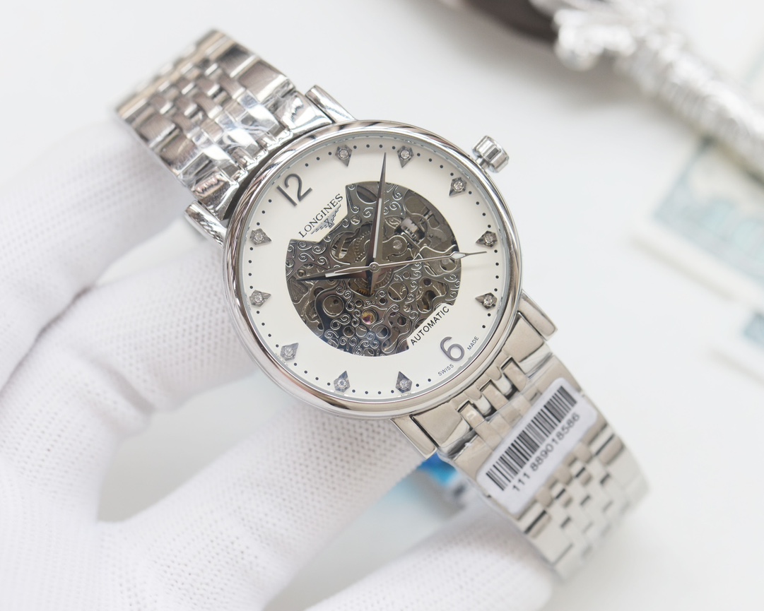 Longines PrimaLuna Skeleton caixa prateada, pulseira prateada, mostrador preto 30 mm feminino automático