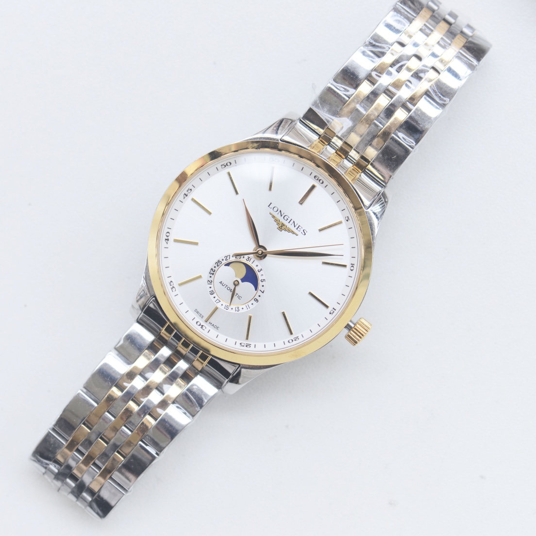 Longines Master Collection Moonphase silver case bezel and bracelet, white dial 40mm Men's Automatic