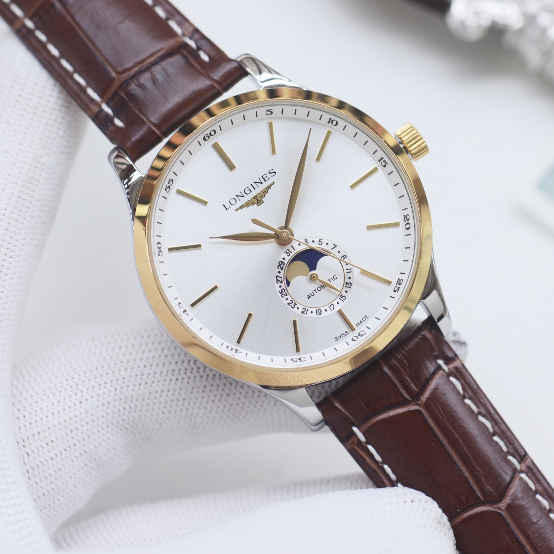 Longines Master Collection Moonphase silver case, silver bezel, white dial, black leather strap 40mm Men's Automatic