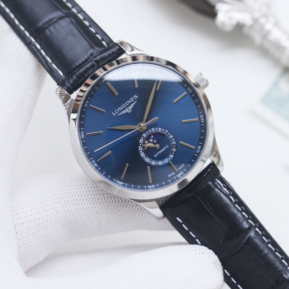 Longines Master Collection Moonphase silver case, silver bezel, white dial, black leather strap 40mm Men's Automatic