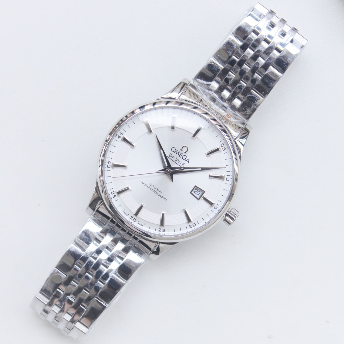 Omega De Ville Prestige Co-Axial Master Chronometer stainless steel case and bracelet, silver dial 39.5mm Men's Automatic