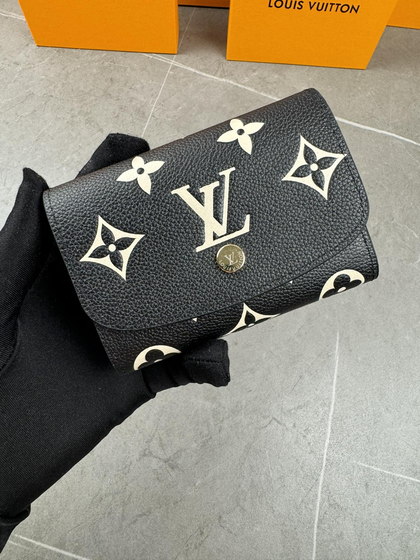 Acquista replica
 Louis Vuitton Portafoglio Empreinte​ M60688