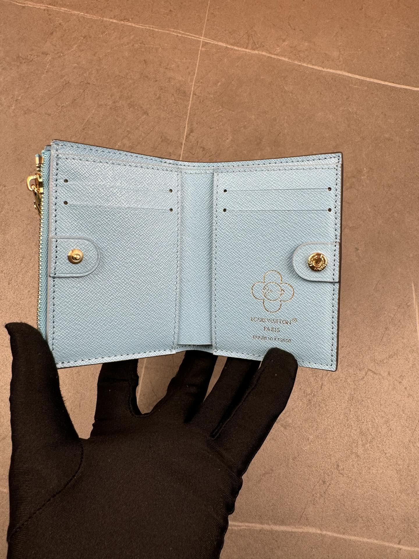 Louis Vuitton luxury item 5