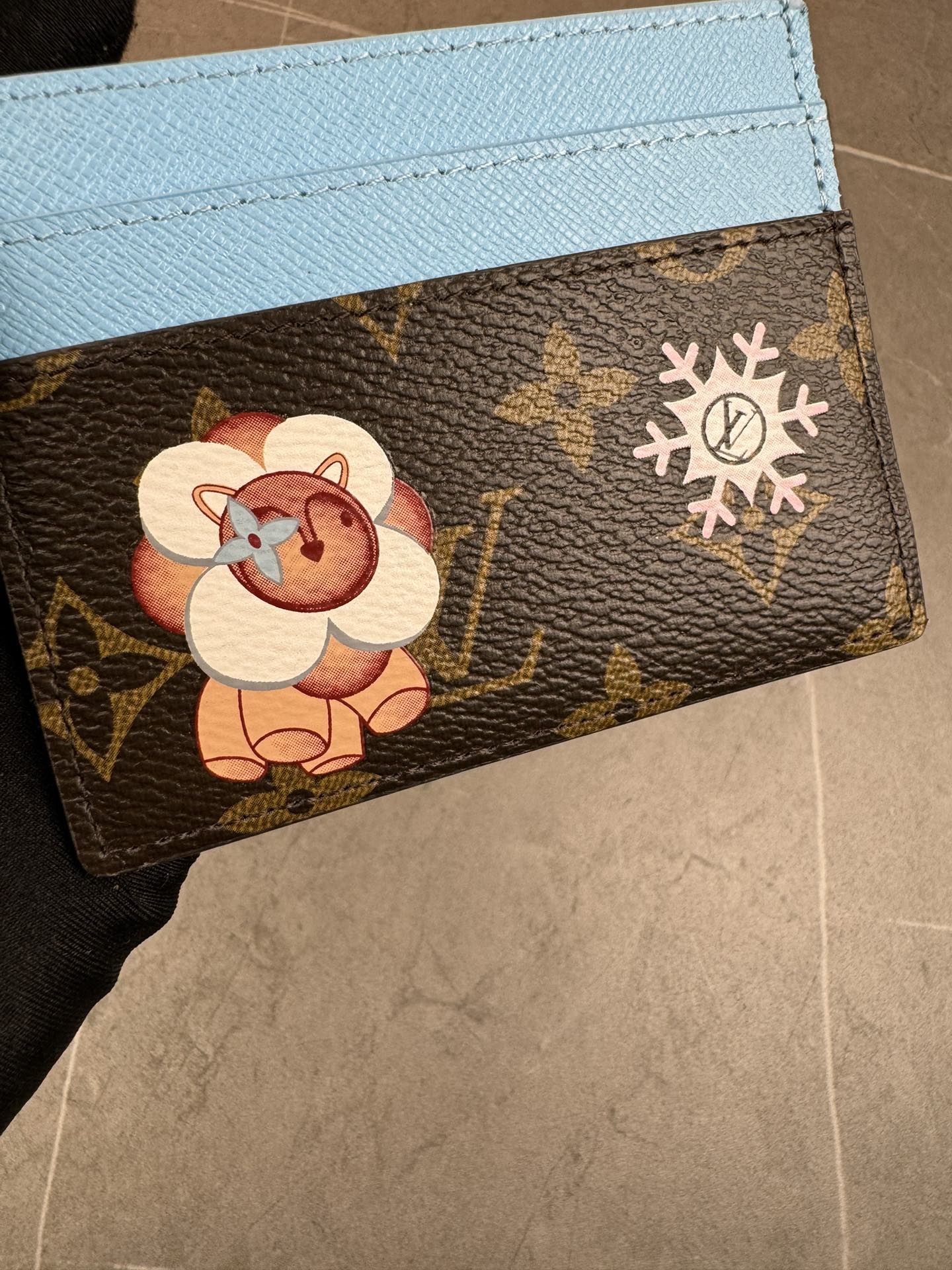 Louis Vuitton luxury item 3