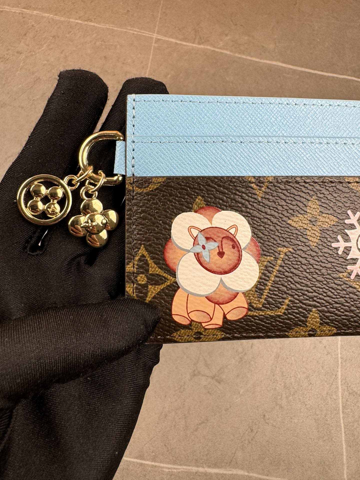 Louis Vuitton luxury item 5