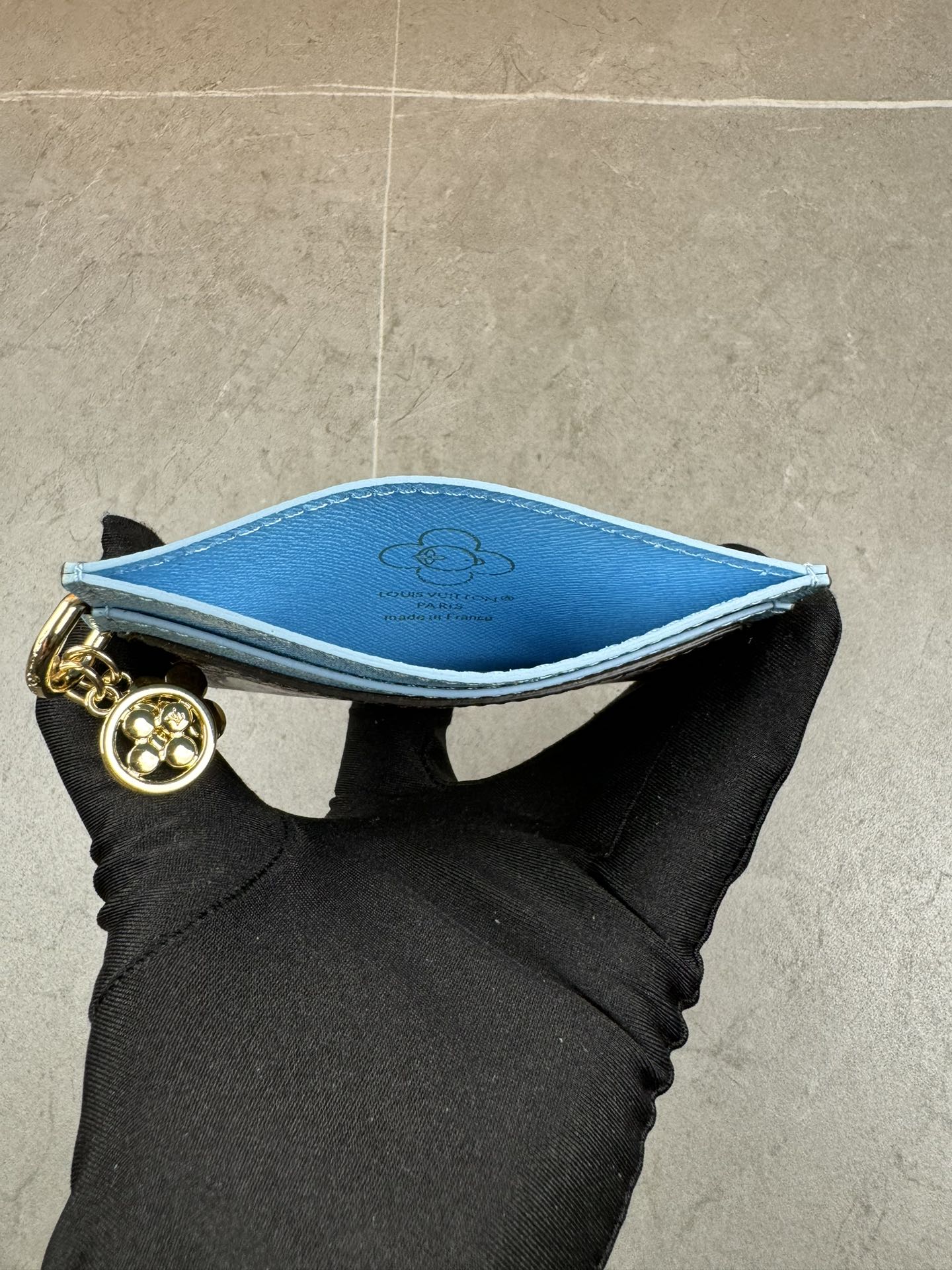Louis Vuitton luxury item 4