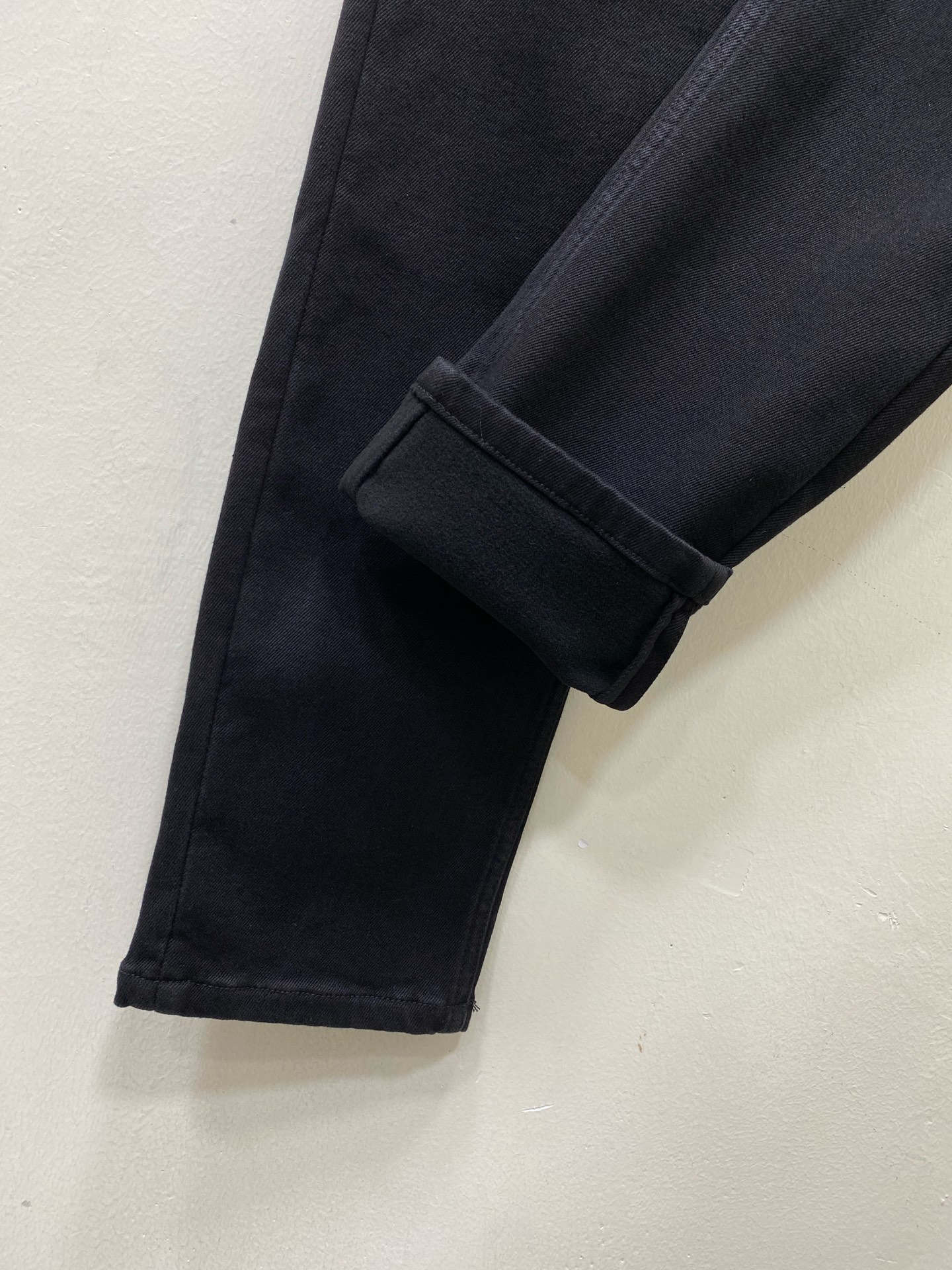 🎊加薄绒🎊EMA男裤 小直筒版型 加绒加厚 带弹力 洗水黑色码数：30.31.32.33.34.36.3