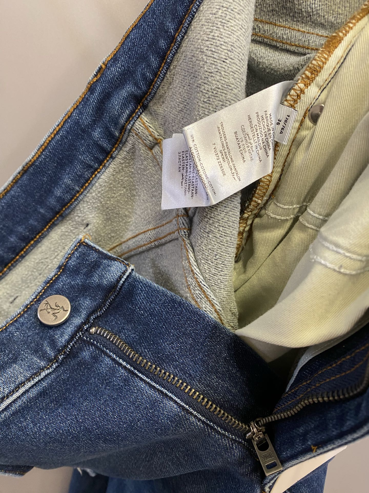 加绒款始祖*男裤 加薄绒 带弹力 磨破装饰 深蓝色洗水 收身版型 码数：30.31.32.33.34.3