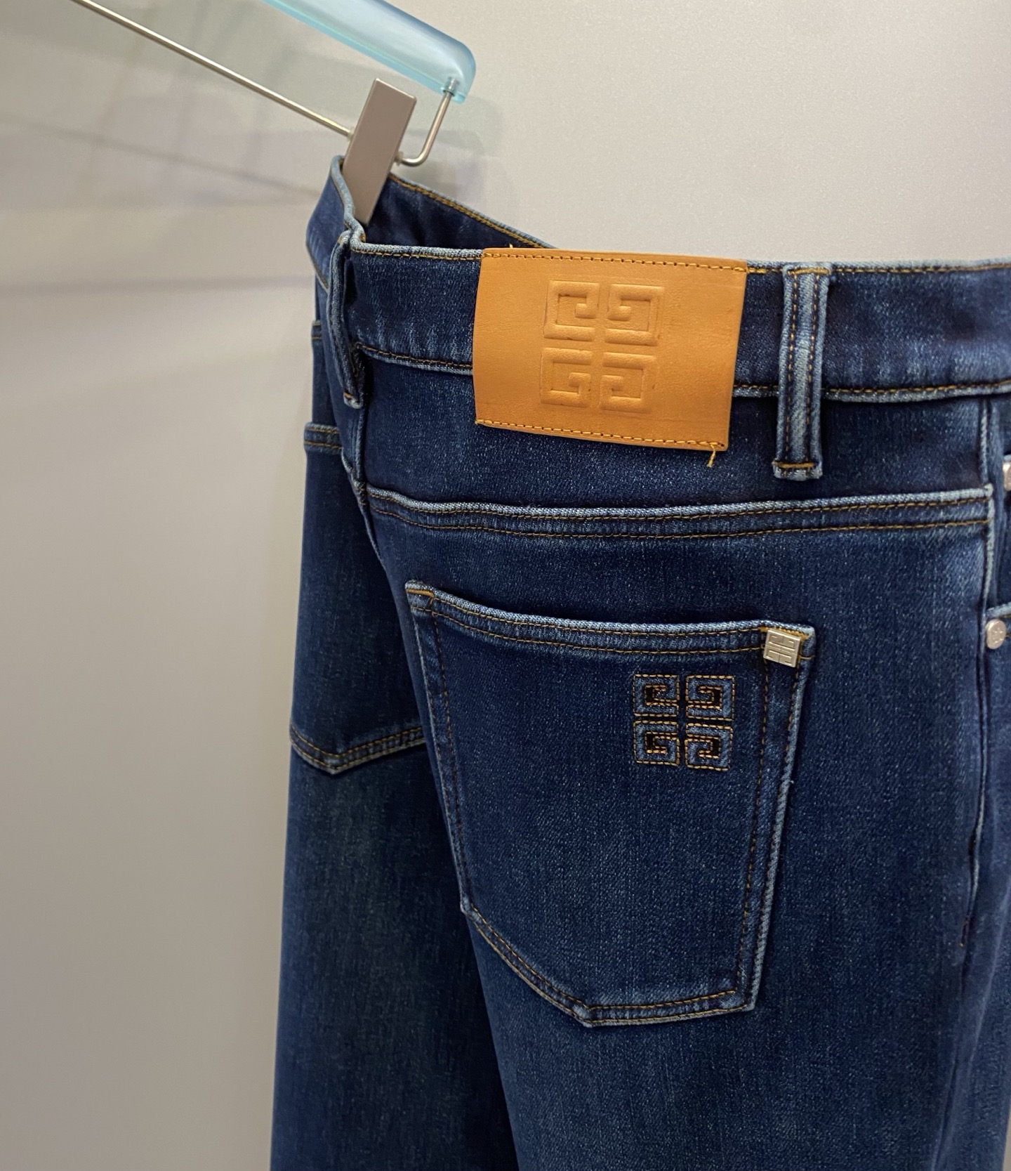 加绒款GV纪*希 男裤 深蓝色洗水 加绒超保暖 带弹力 收身版型 简约百搭码数：30.31.32.33.