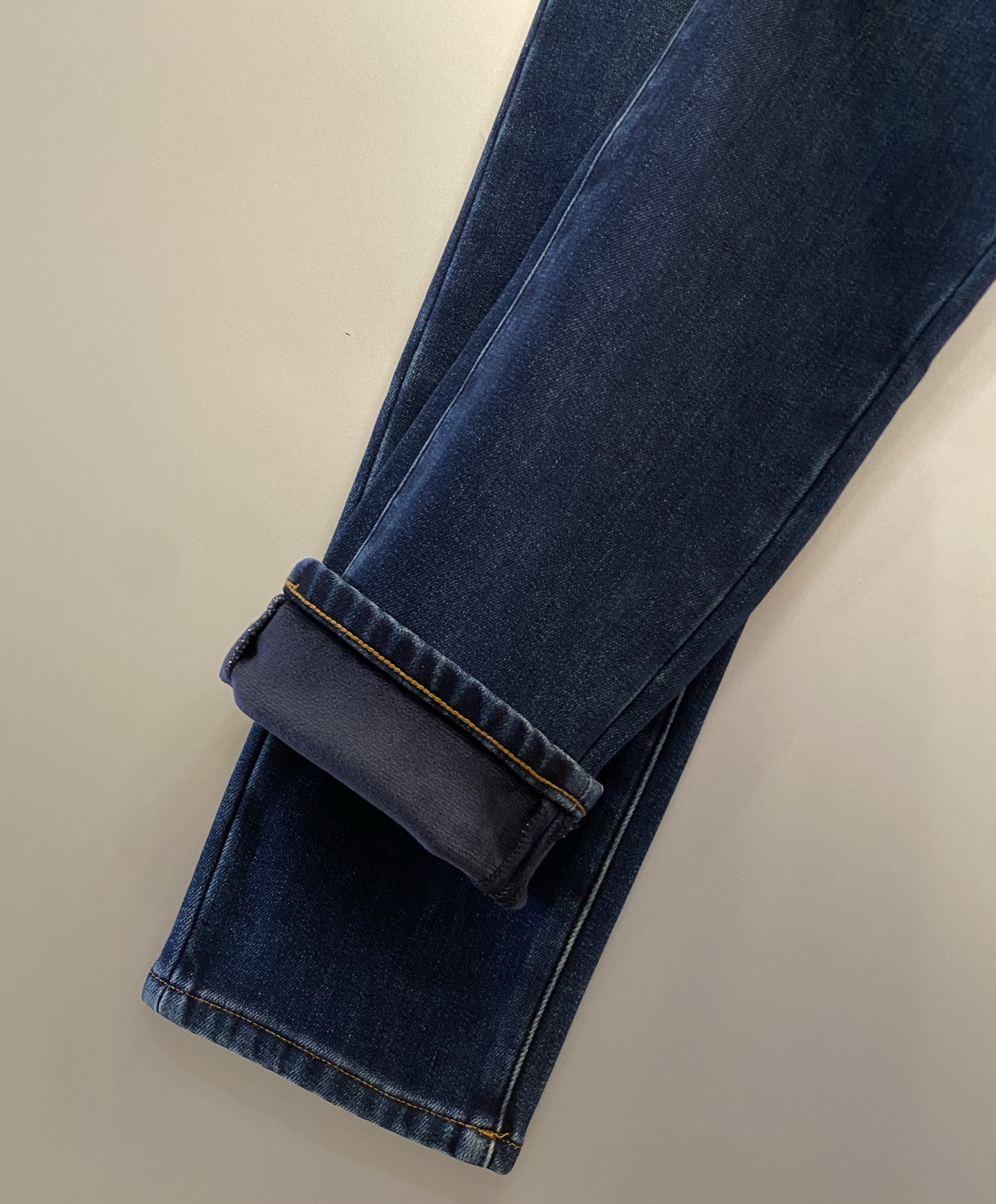 加绒款GV纪*希 男裤 深蓝色洗水 加绒超保暖 带弹力 收身版型 简约百搭码数：30.31.32.33.