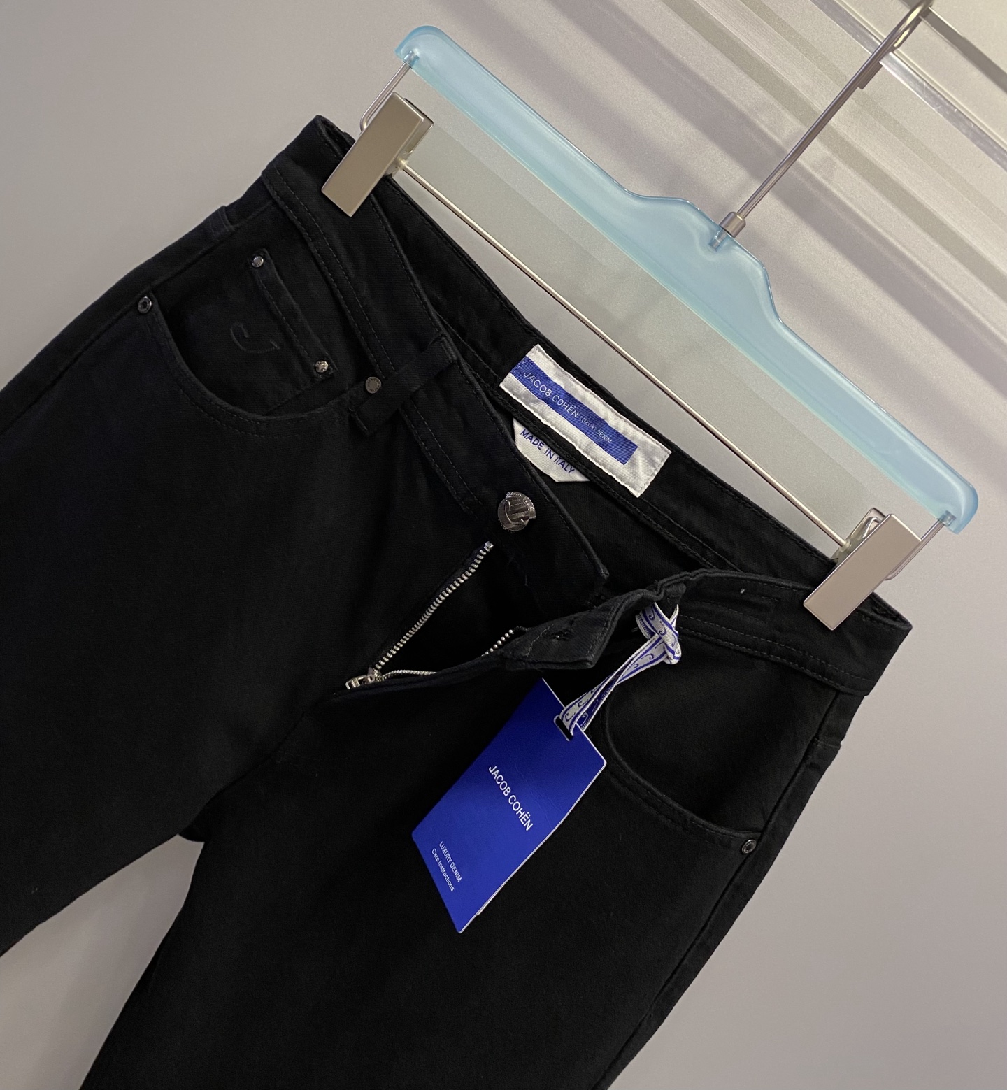 JACOB COHEN男裤 收身版型 带弹力 黑色码数：30.31.32.33.34.36.38【263