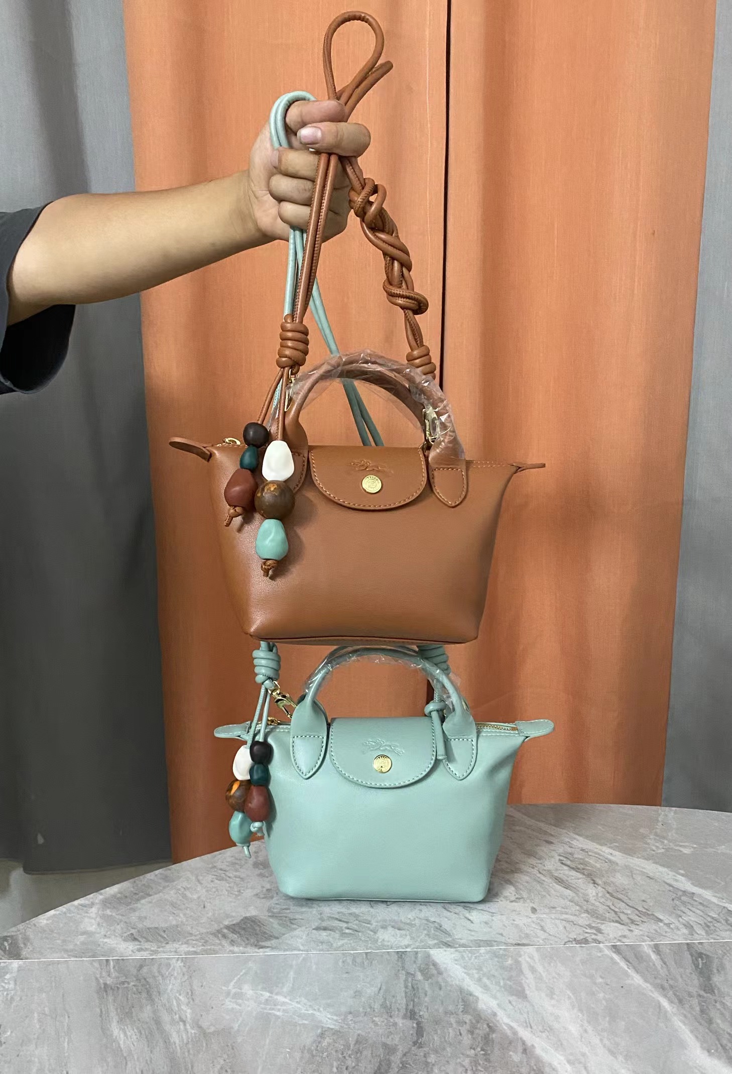 NO:809935,Longxiang new beaded cowhide two-color ready stock, Longxiang bb, cowhide19860909龙骧新款带珠牛皮两色现货,龙骧bb,cowhide,accessory