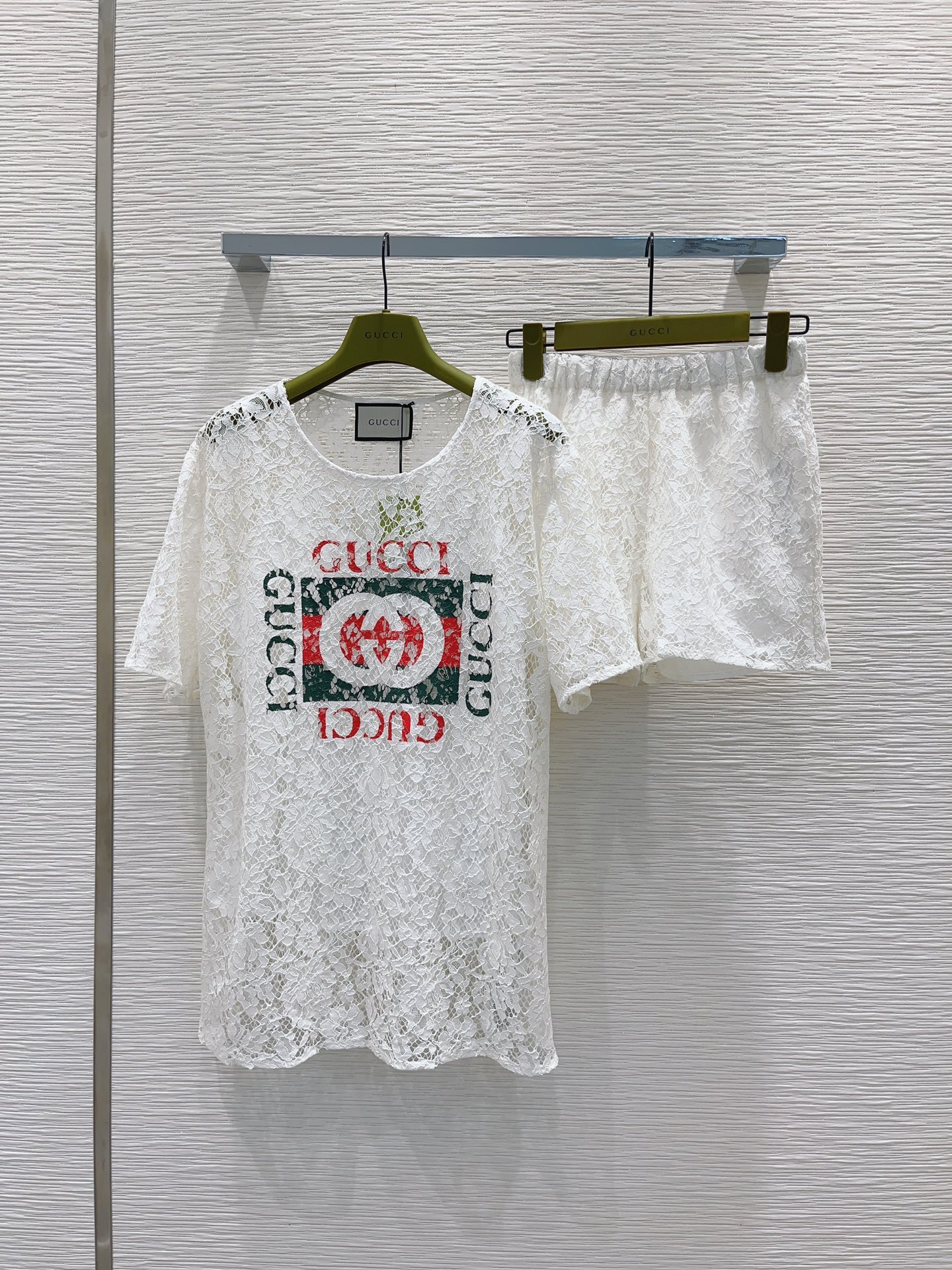 Gucci Odzież Koszule i bluzki Czarny Zielony Czerwony Biały Praca otwarta Koronka Kolekcja wiosenno-letnia