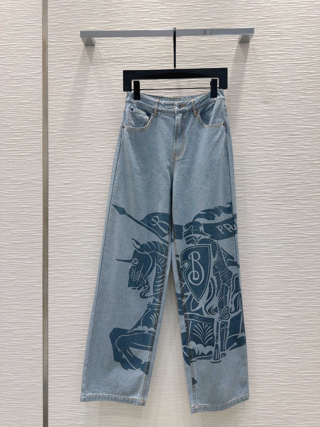 2024SS Burberry Women’s High-End Clothing Collection: Jackets, Vests, Shorts, Skirts, Dresses - 图片 2