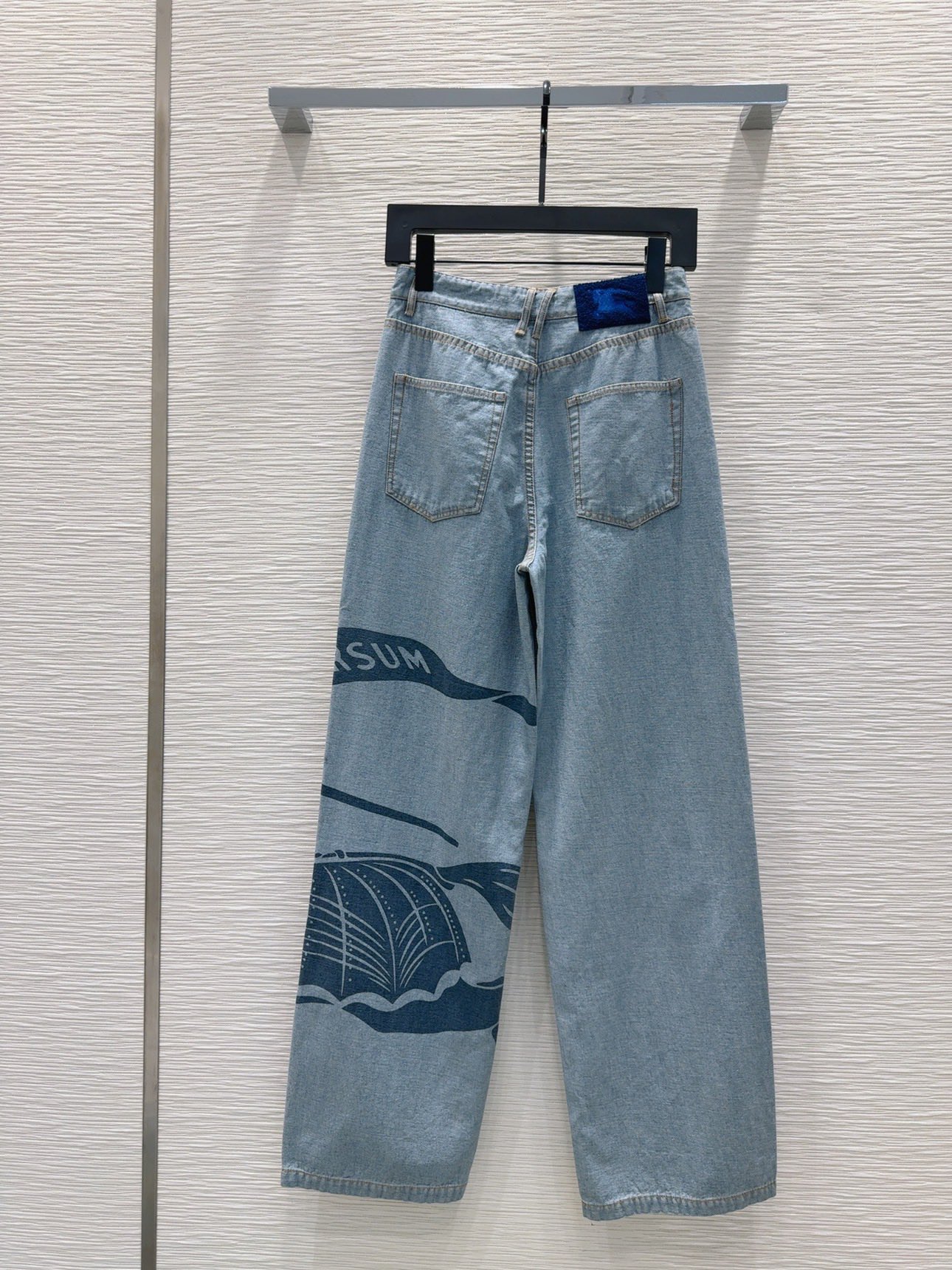 2024SS Burberry Women’s High-End Clothing Collection: Jackets, Vests, Shorts, Skirts, Dresses - 图片 3