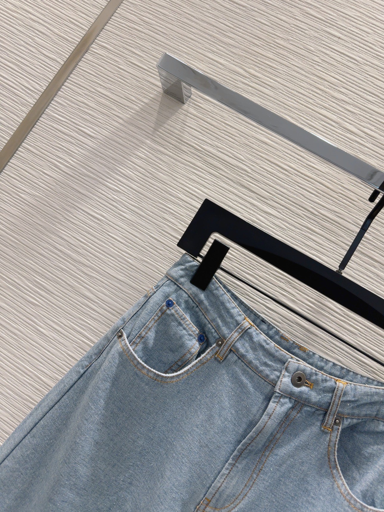 2024SS Burberry Women’s High-End Clothing Collection: Jackets, Vests, Shorts, Skirts, Dresses - 图片 4