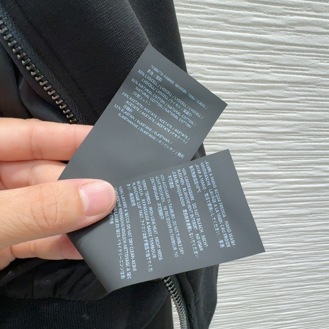 “High-quality Women’s Suit with Balenciaga & Adidas Elements, 2024AW New Sports Baseball Style” - 图片 8