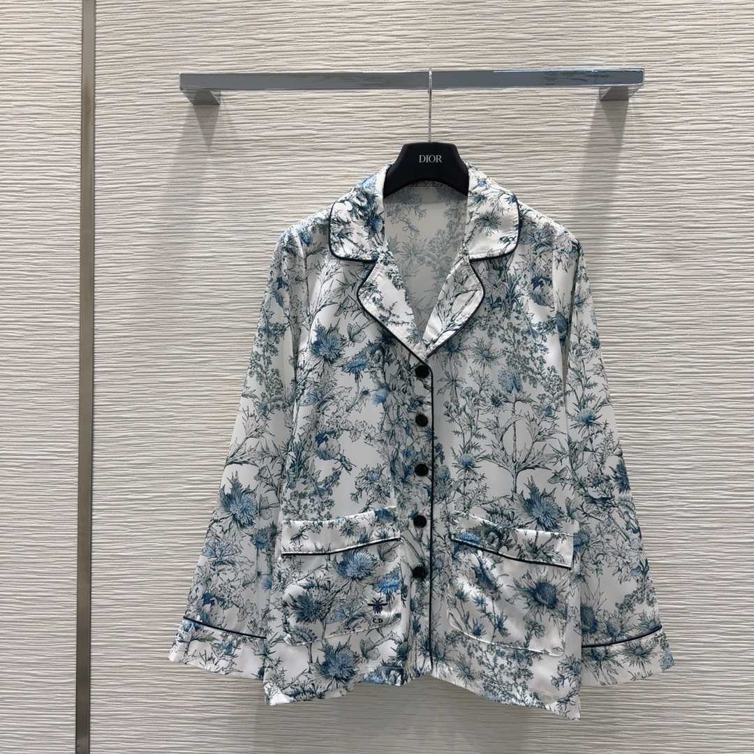 2024 AW Season New Clothes: Christian Dior Single-Size Female Suit and Nightwear Collection - 图片 2
