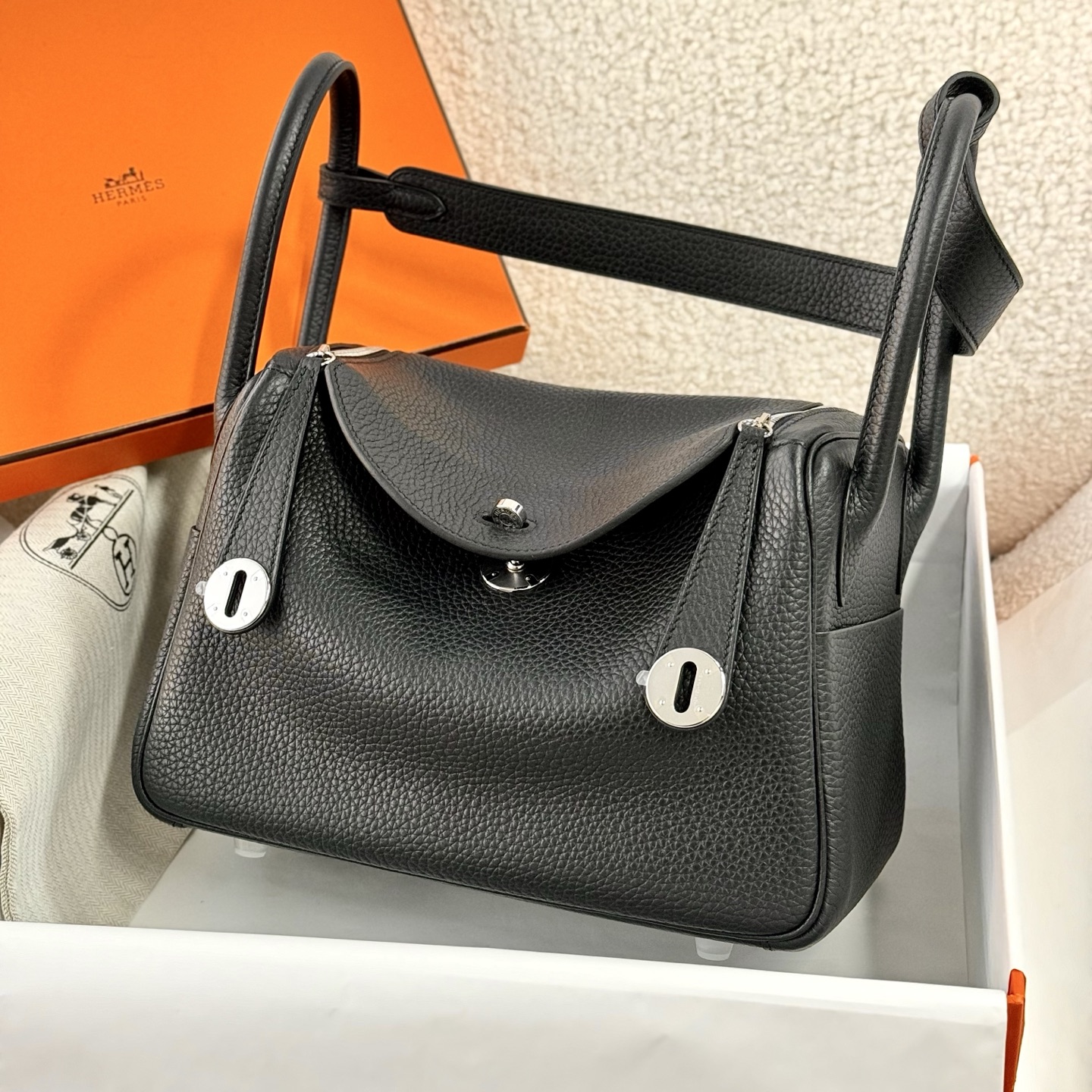 NO:851920,Black silver buckle, full hand details, real shot, in stock; Hermes,hermes,Hermes,19860909黑色 银扣 全手细节 实拍 现货；,爱马仕,hermes,Hermes,,Bag