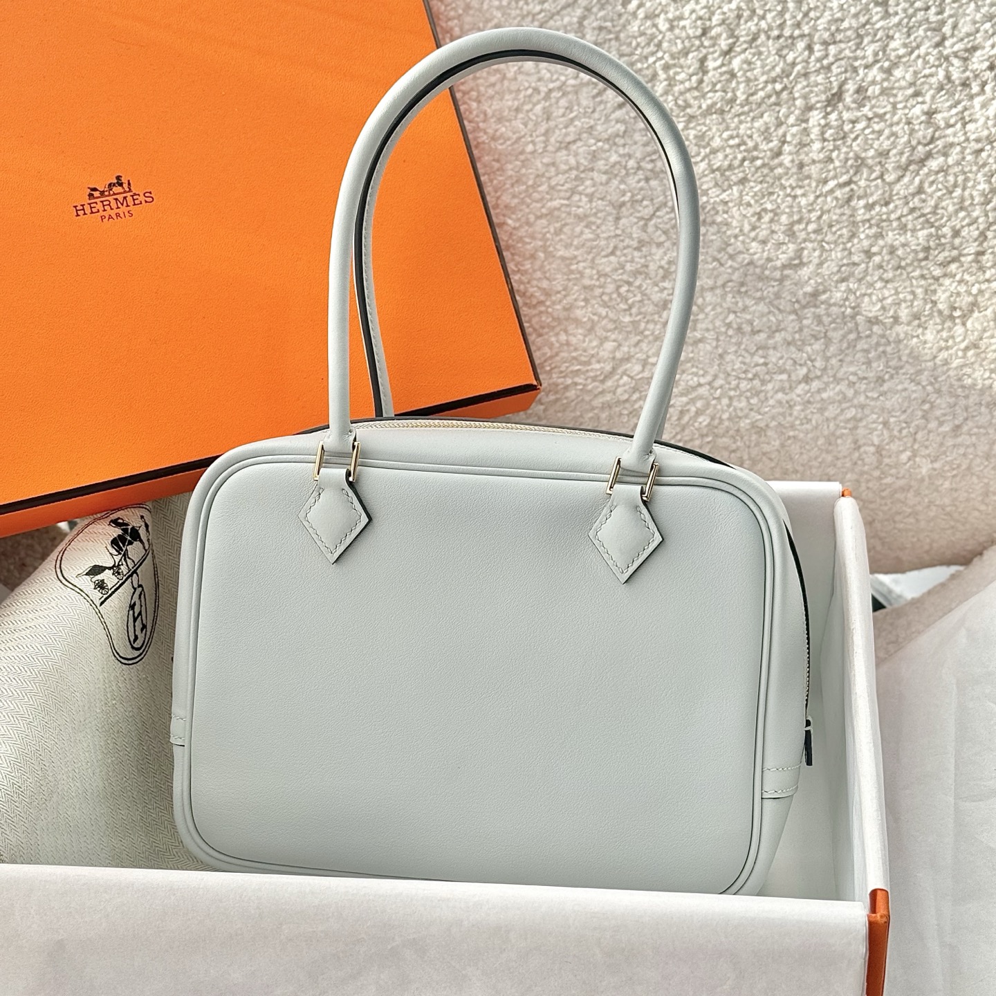 NO:741302,Holy Grail Blue Gold Buckle Full Hand Details Actual Shots In Stock; Hermes,hermes,Hermes,19860909圣杯蓝 金扣 全手细节 实拍 现货；,爱马仕,hermes,Hermes,,Bag