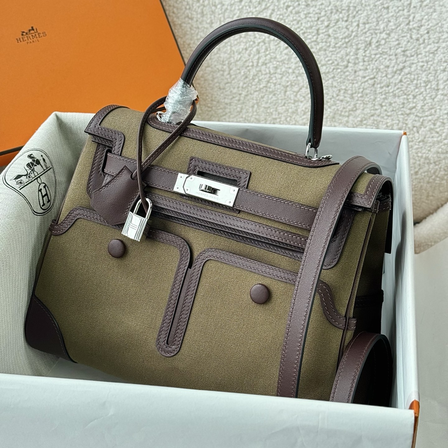 NO:852351,Olive green silver buckle, full hand details, real shot, in stock; Hermes,hermes,Hermes,19860909橄榄绿 银扣 全手细节 实拍 现货;,爱马仕,hermes,Hermes,,Bag