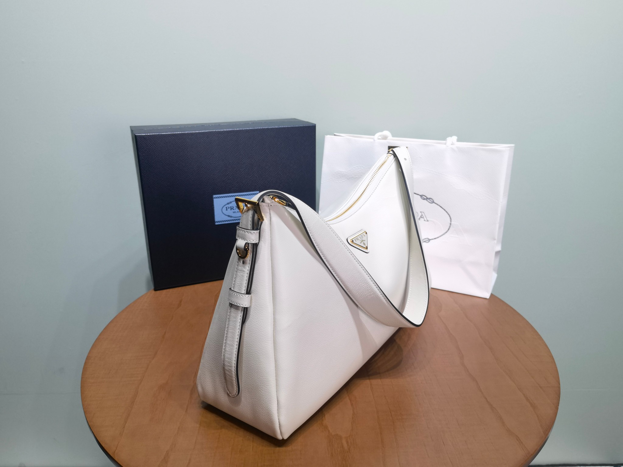 Сумка Prada Aimee большая