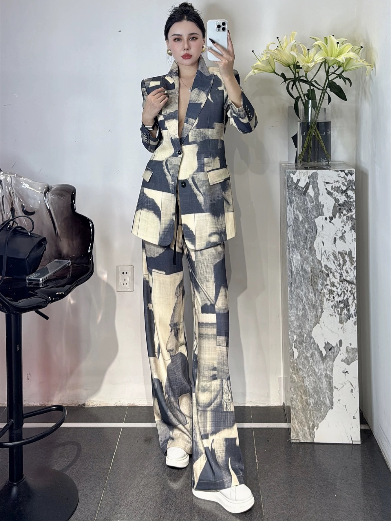 “High-Quality Women’s Suit Featuring Zenith Roses and Wide-Legged SMLXL Options” - 图片 3
