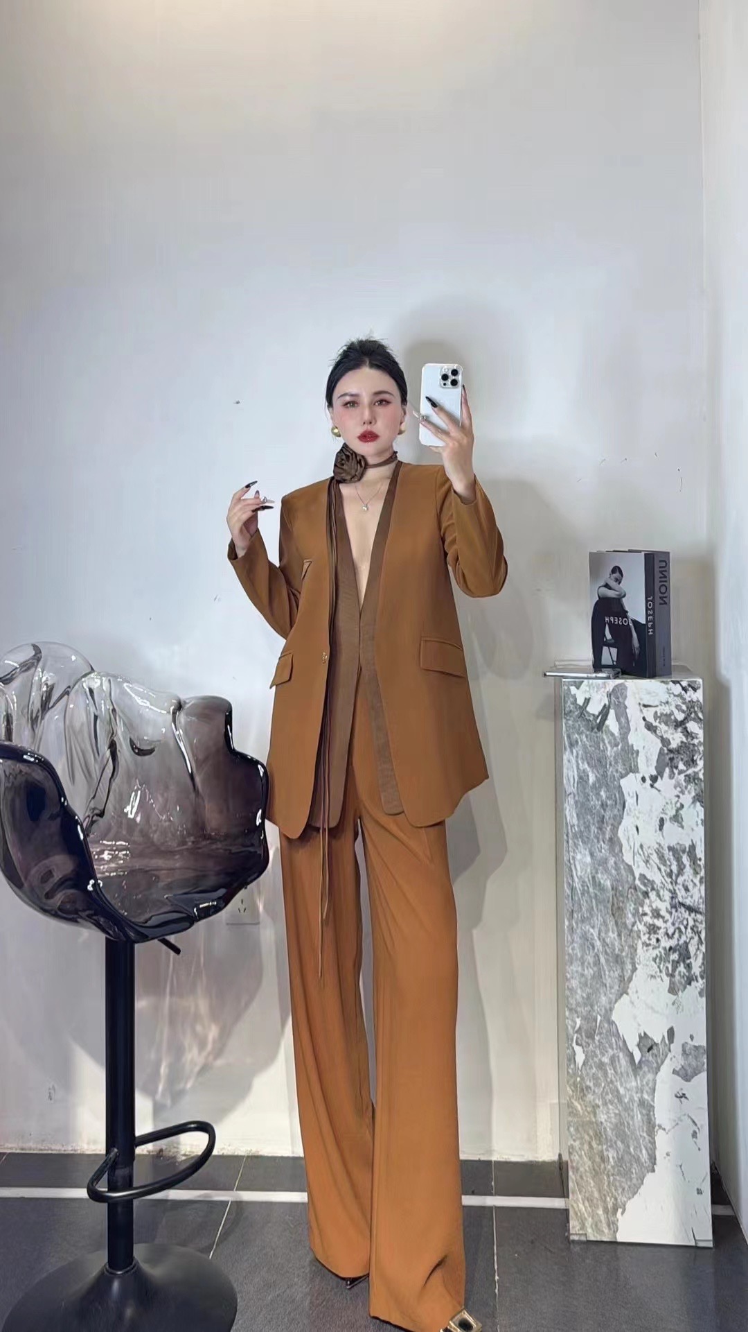 High-End Women’s Clothes: BV Packed, New Designs, Multiple Colors, Various Sizes - 图片 5