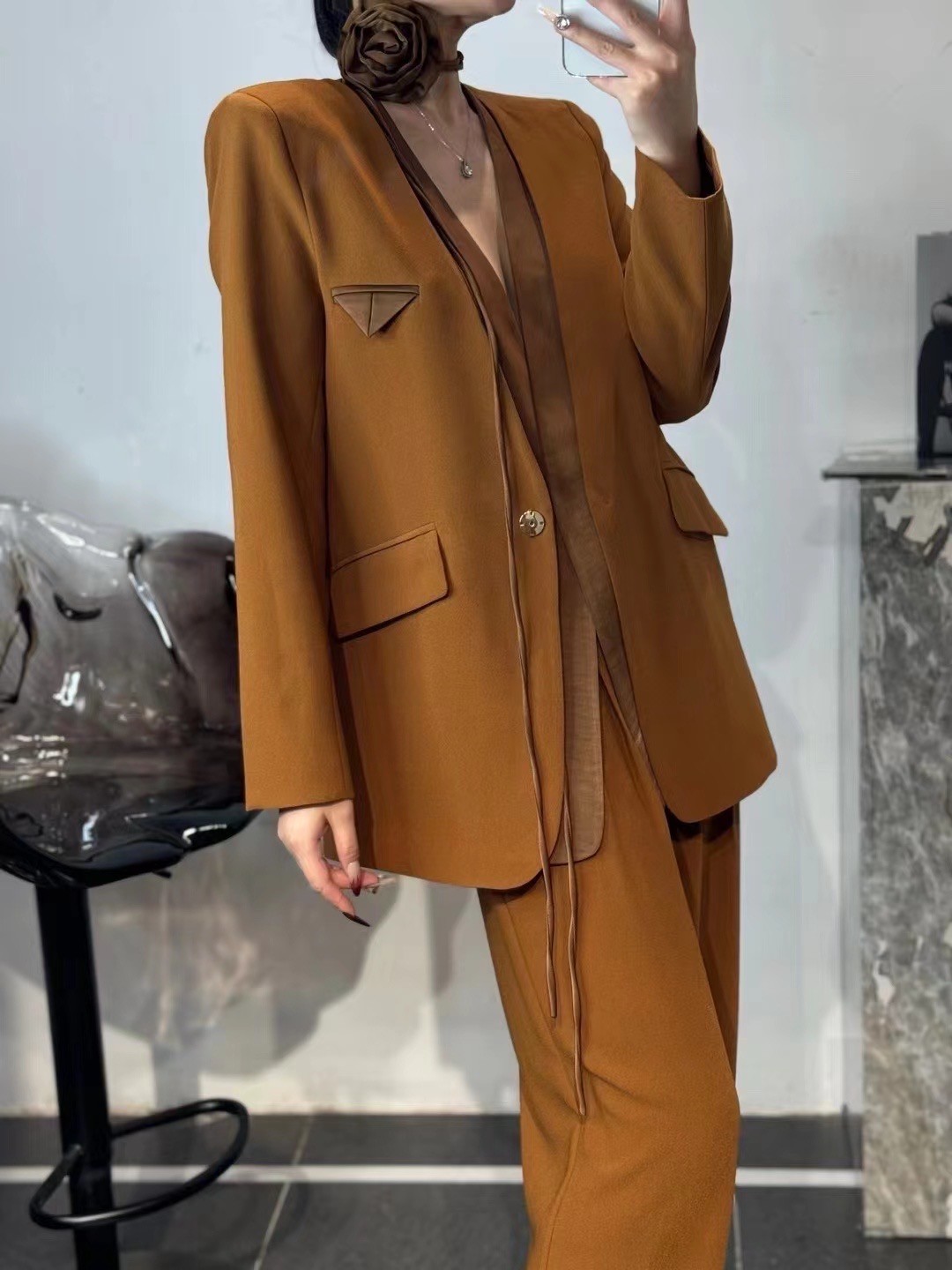 High-End Women’s Clothes: BV Packed, New Designs, Multiple Colors, Various Sizes - 图片 4