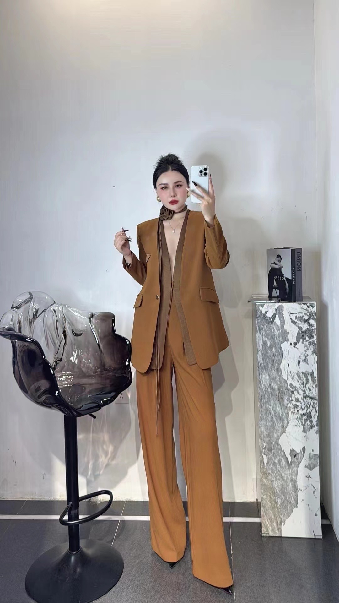 High-End Women’s Clothes: BV Packed, New Designs, Multiple Colors, Various Sizes - 图片 3