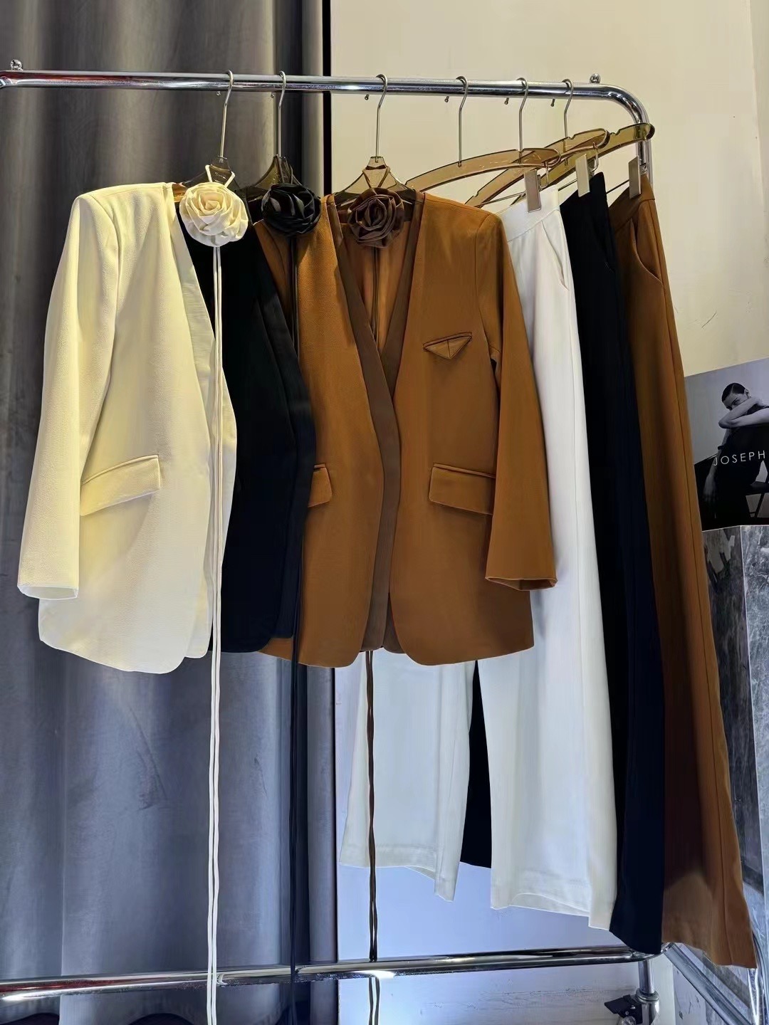 High-End Women’s Clothes: BV Packed, New Designs, Multiple Colors, Various Sizes - 图片 6