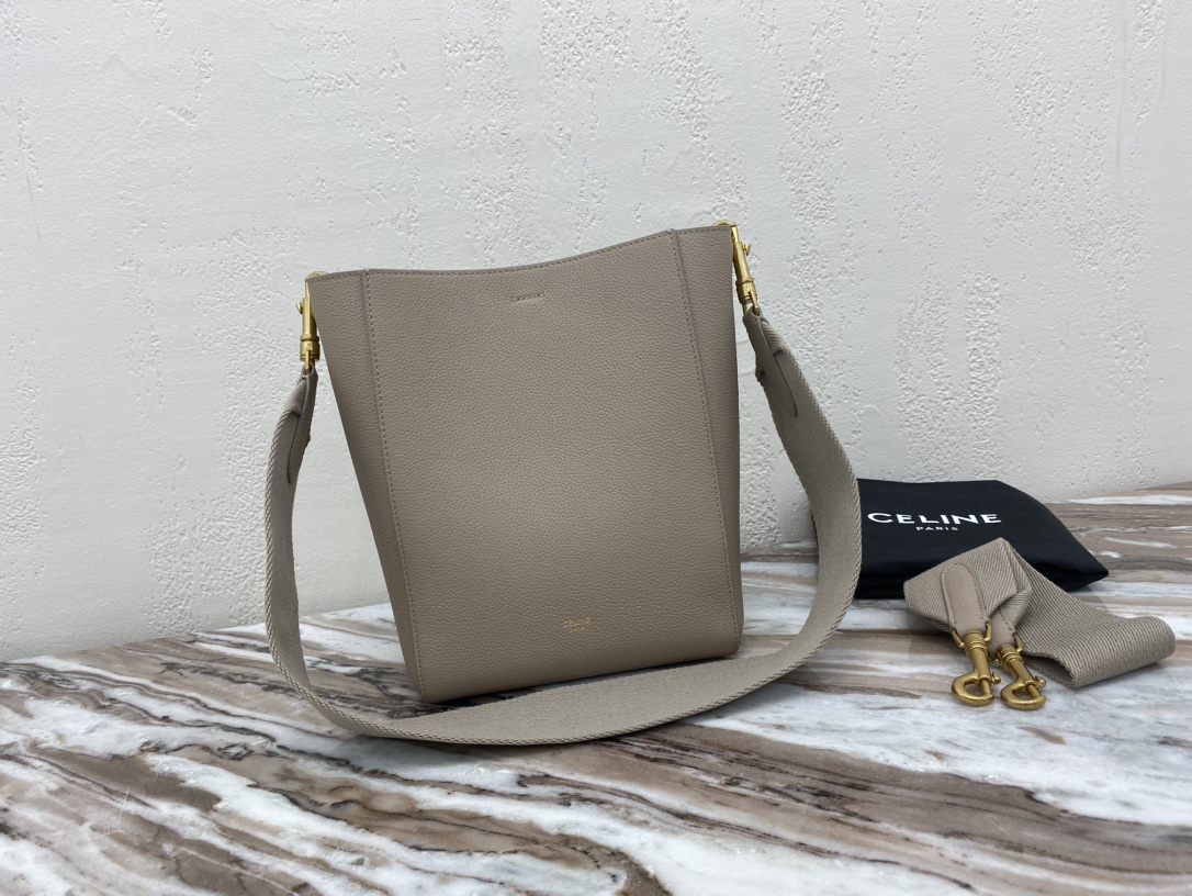 Replica trovata
 Celine Sangle Borse Crossbody & Borse a Tracolla Oro Pelle di vitello bovina Lana