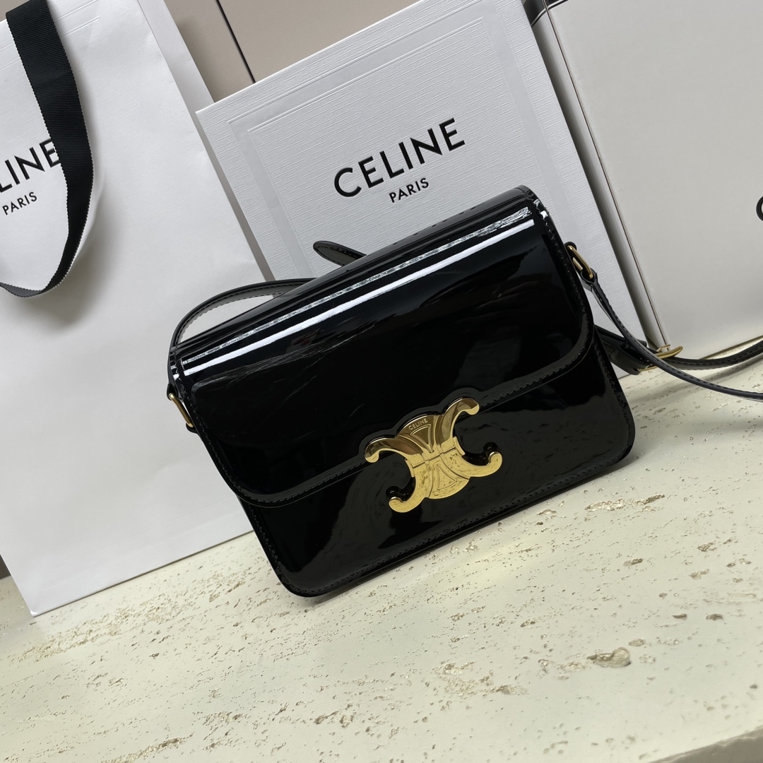 Celine Rare patent cowhide 188423 ~Hardware close-up~