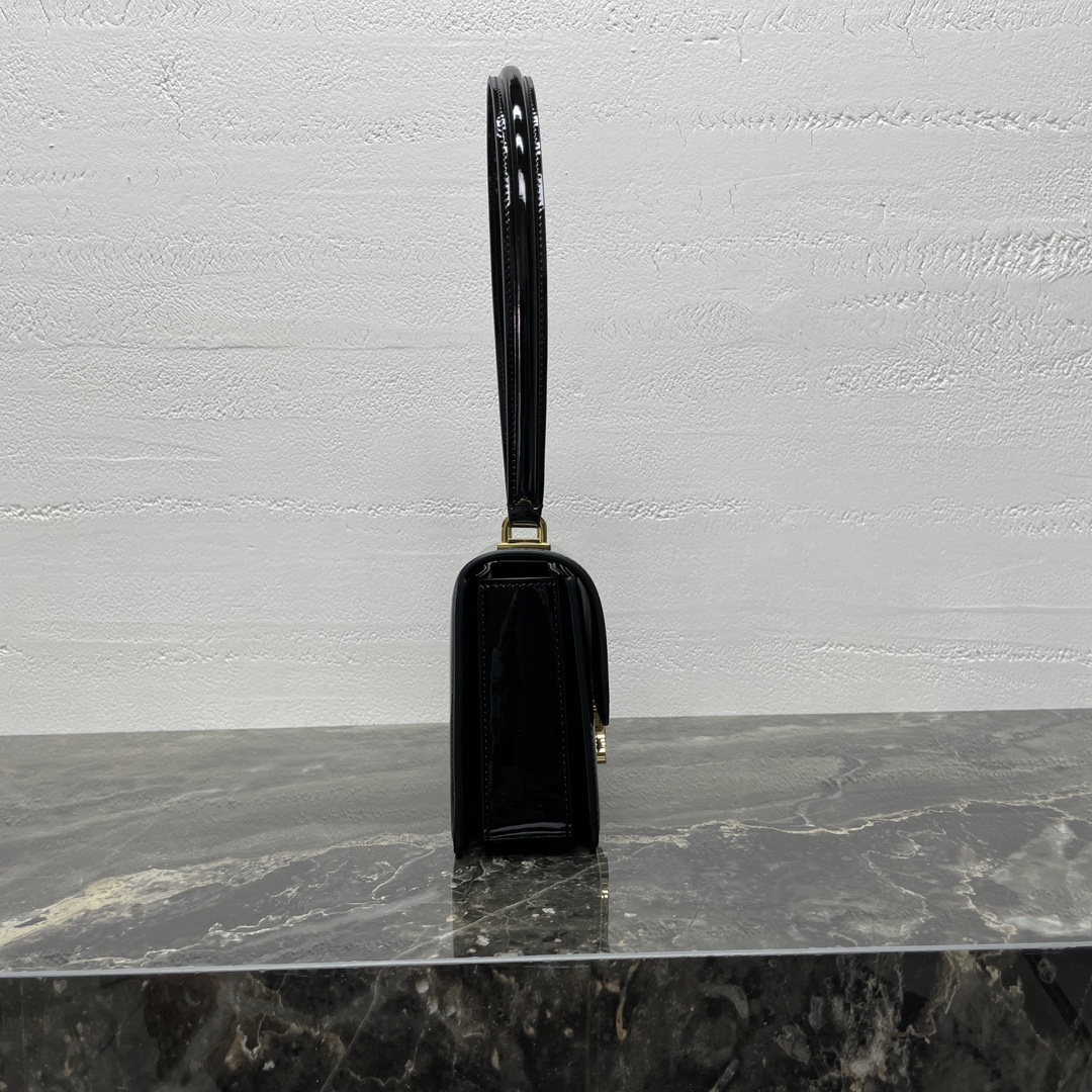 SALVATORE FERRAGAMO TEEN GARANCE 手袋包 4