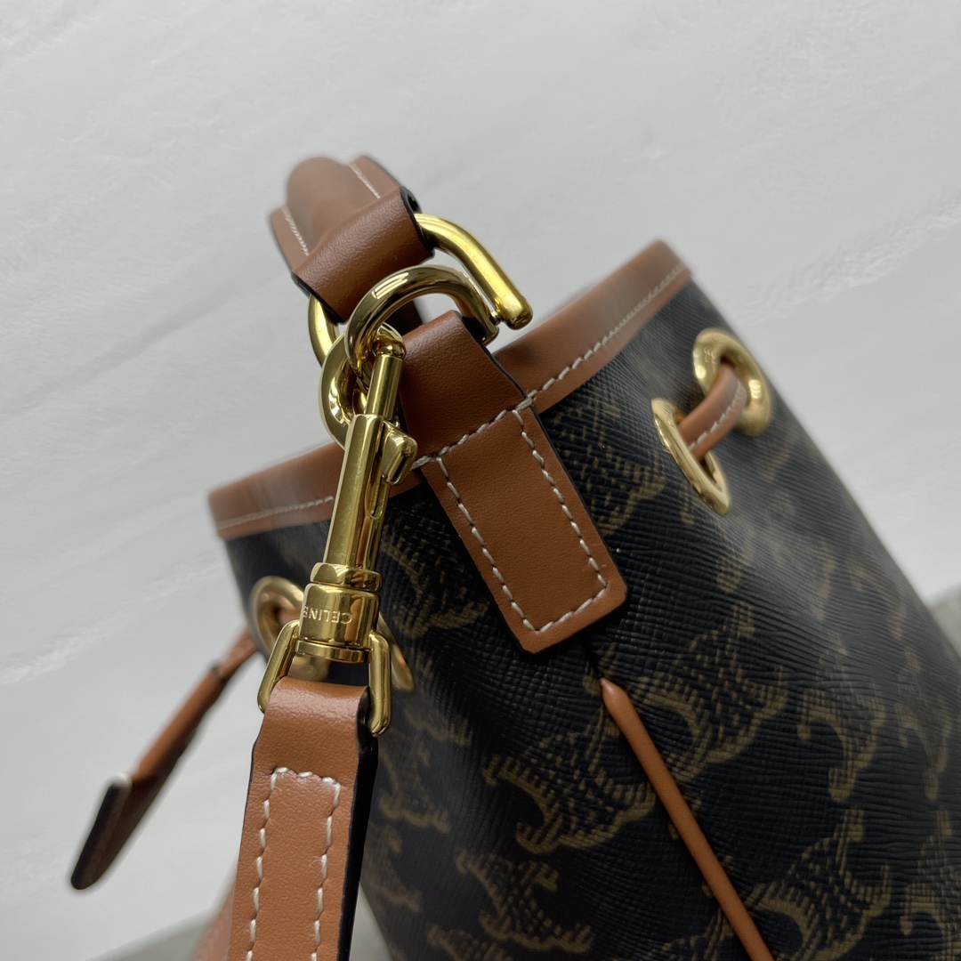 Celine CLARA 水桶包包 7