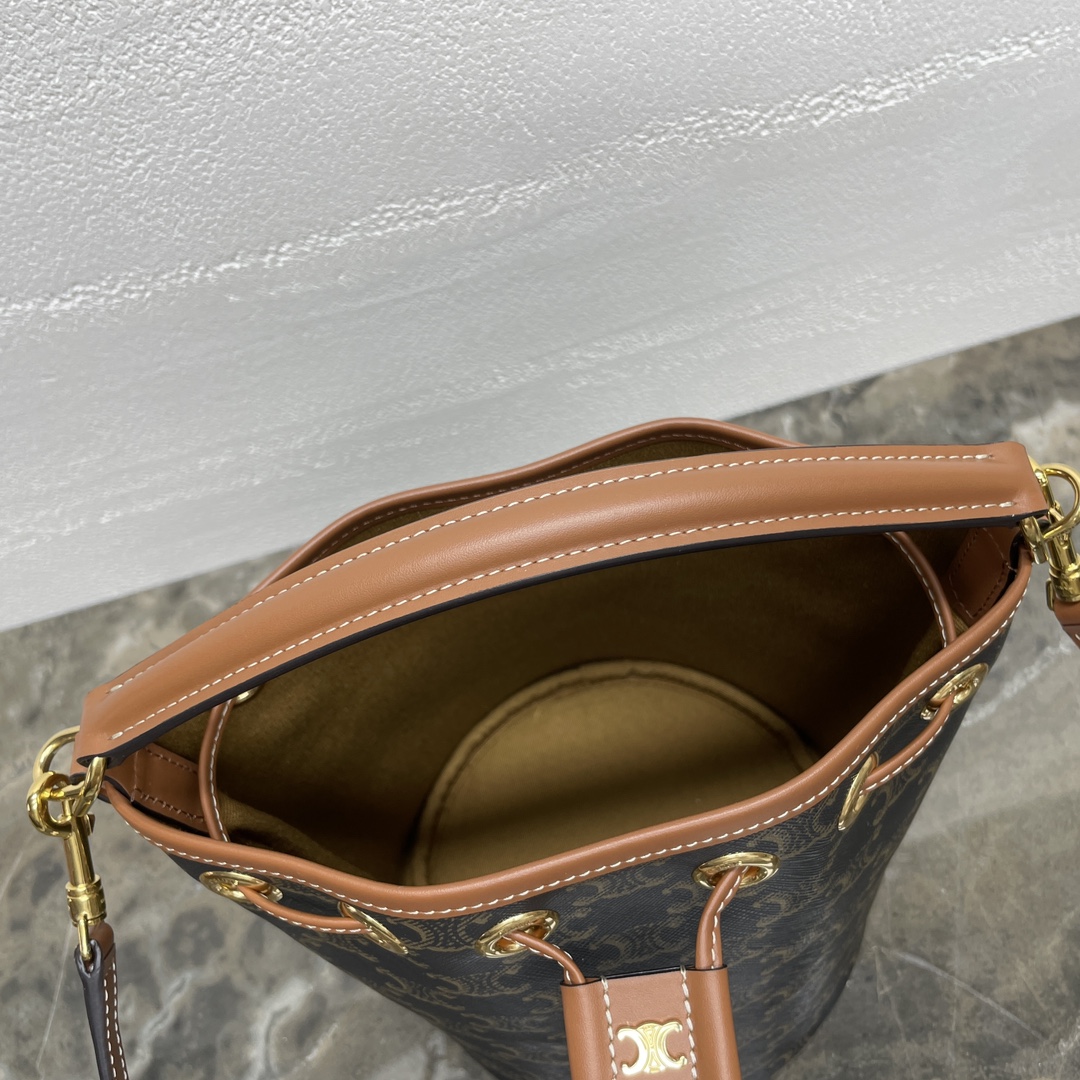 Celine CLARA 水桶包包 9