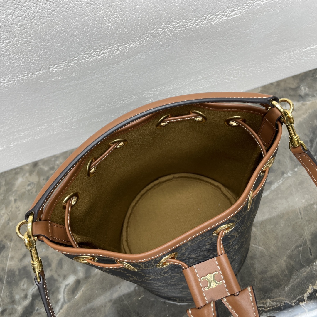 Celine CLARA 水桶包包 8