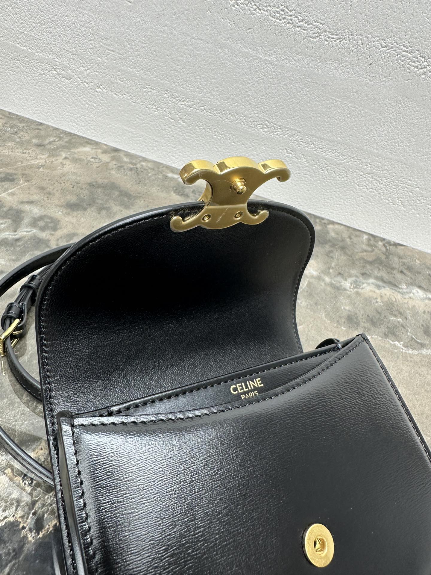 🆕 【升级全钢五金】BESACE TRIOMPHE迷你手搓纹手袋6 X 5 X 2英寸(15.5 X 1