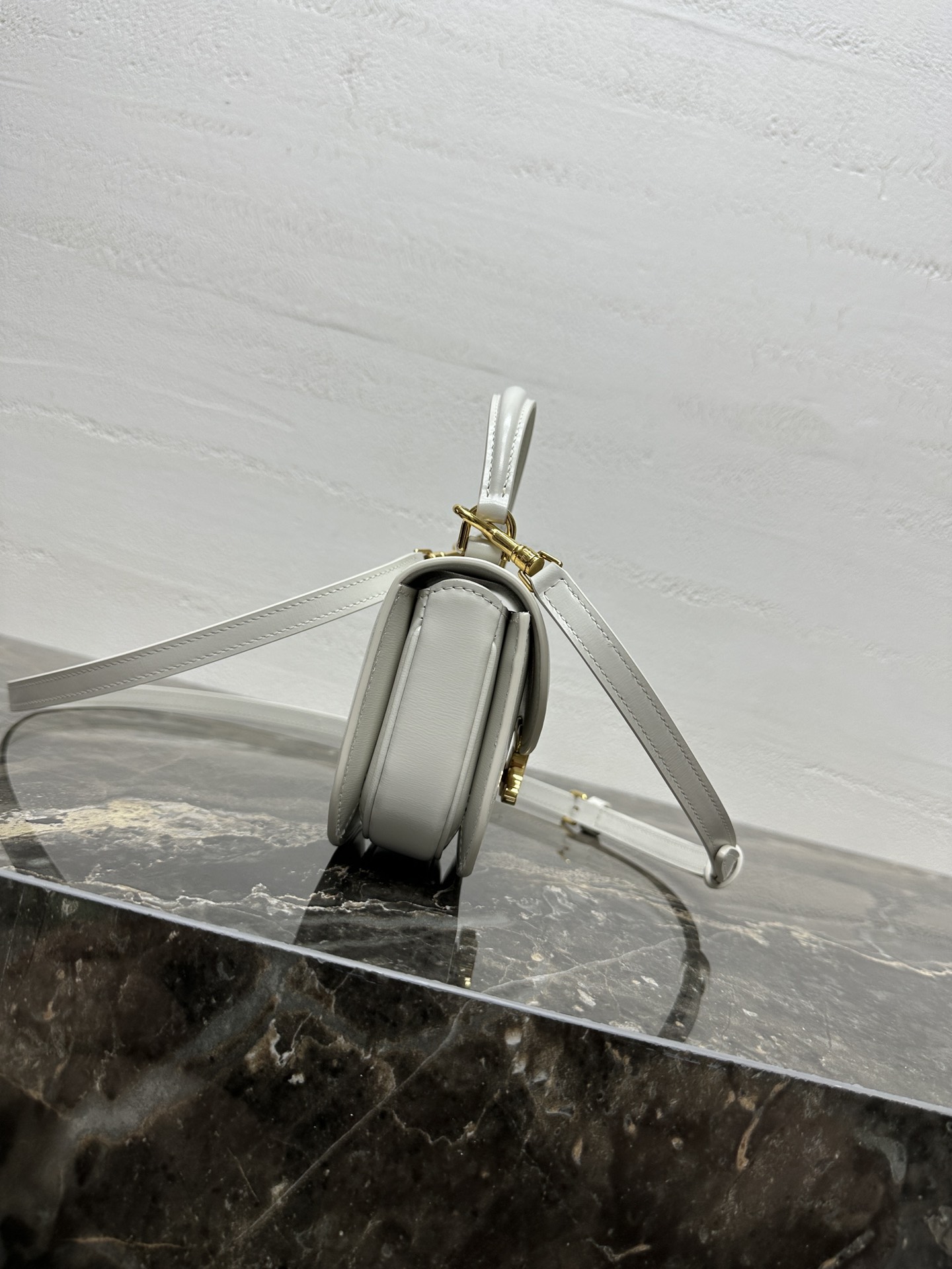 🆕 【升级全钢五金】BESACE TRIOMPHE迷你手搓纹手袋6 X 5 X 2英寸(15.5 X 1