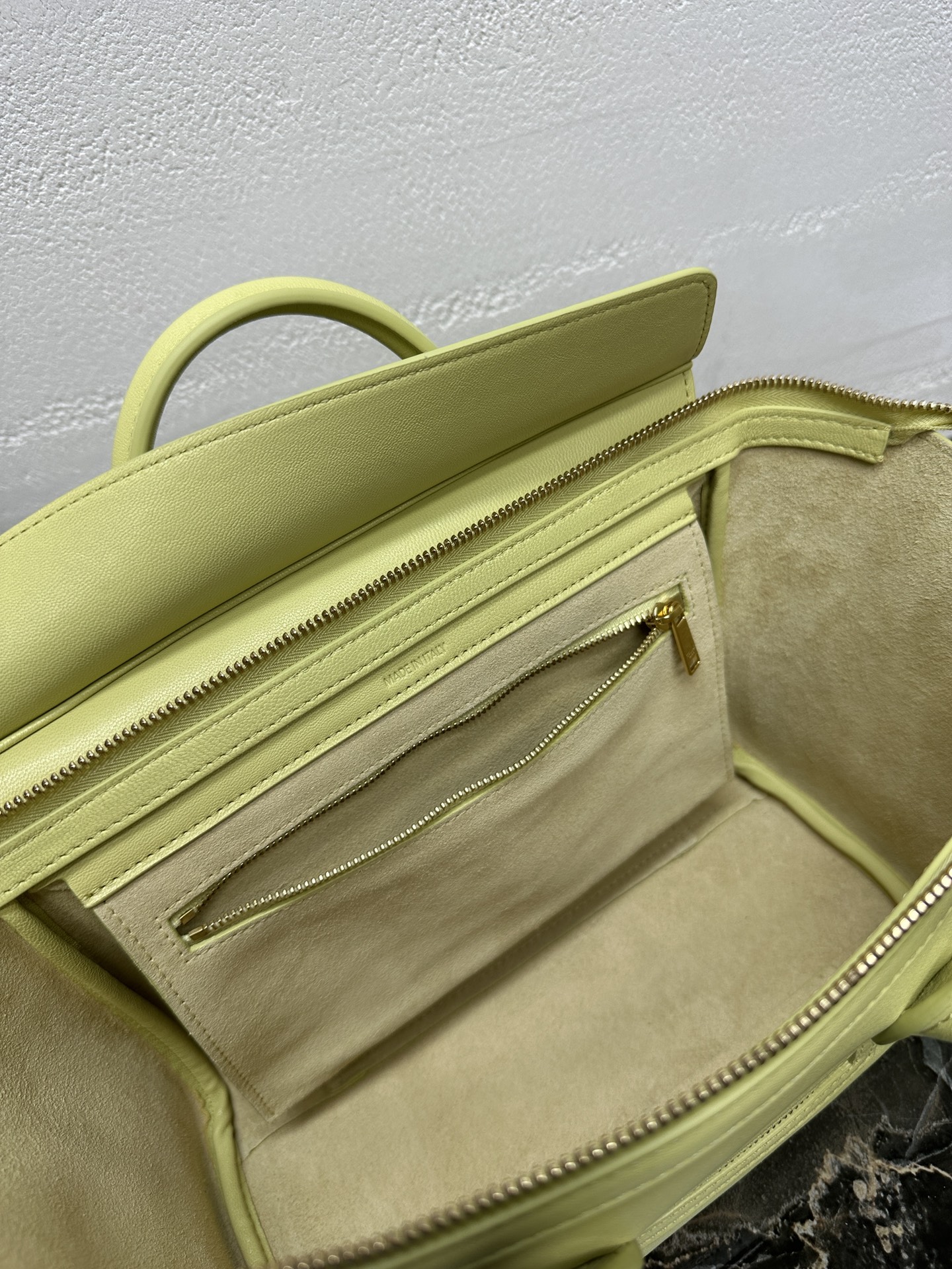 NEW LUGGAGE小号手袋💯全钢五金‼️进口羊皮革牛剖层革衬里金色饰面手提、肩背和斜挎拉链开合1个内