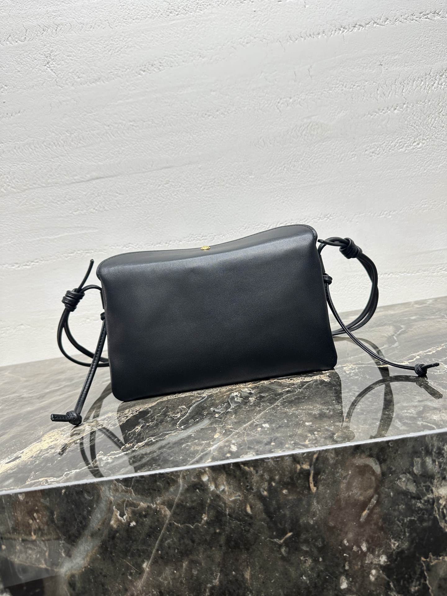 TRIO FLAP手袋💯全钢五金‼️本款型可装下PLUS等较大的智能手机羊皮革牛剖层革金色饰面斜挎和肩背