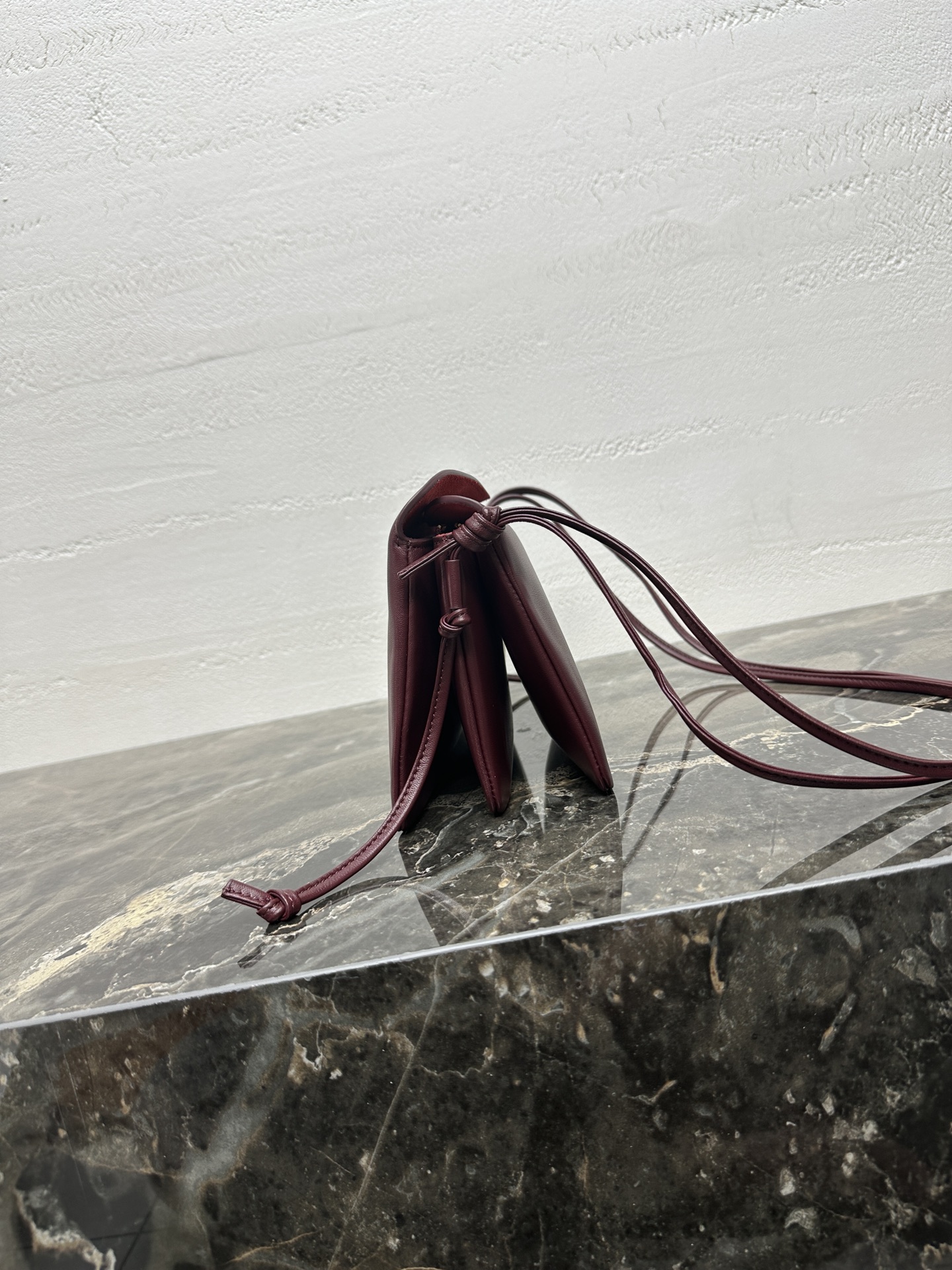 TRIO FLAP手袋💯全钢五金‼️本款型可装下PLUS等较大的智能手机羊皮革牛剖层革金色饰面斜挎和肩背