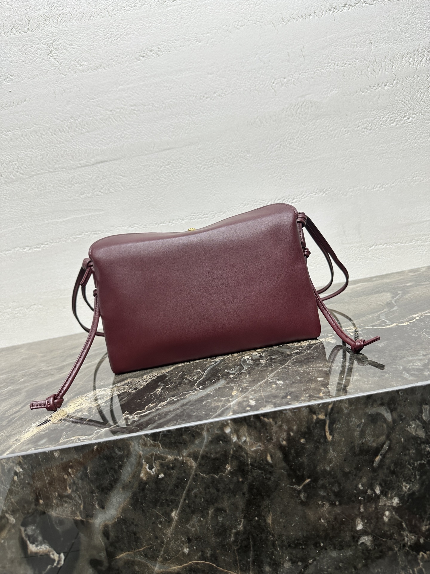 TRIO FLAP手袋💯全钢五金‼️本款型可装下PLUS等较大的智能手机羊皮革牛剖层革金色饰面斜挎和肩背